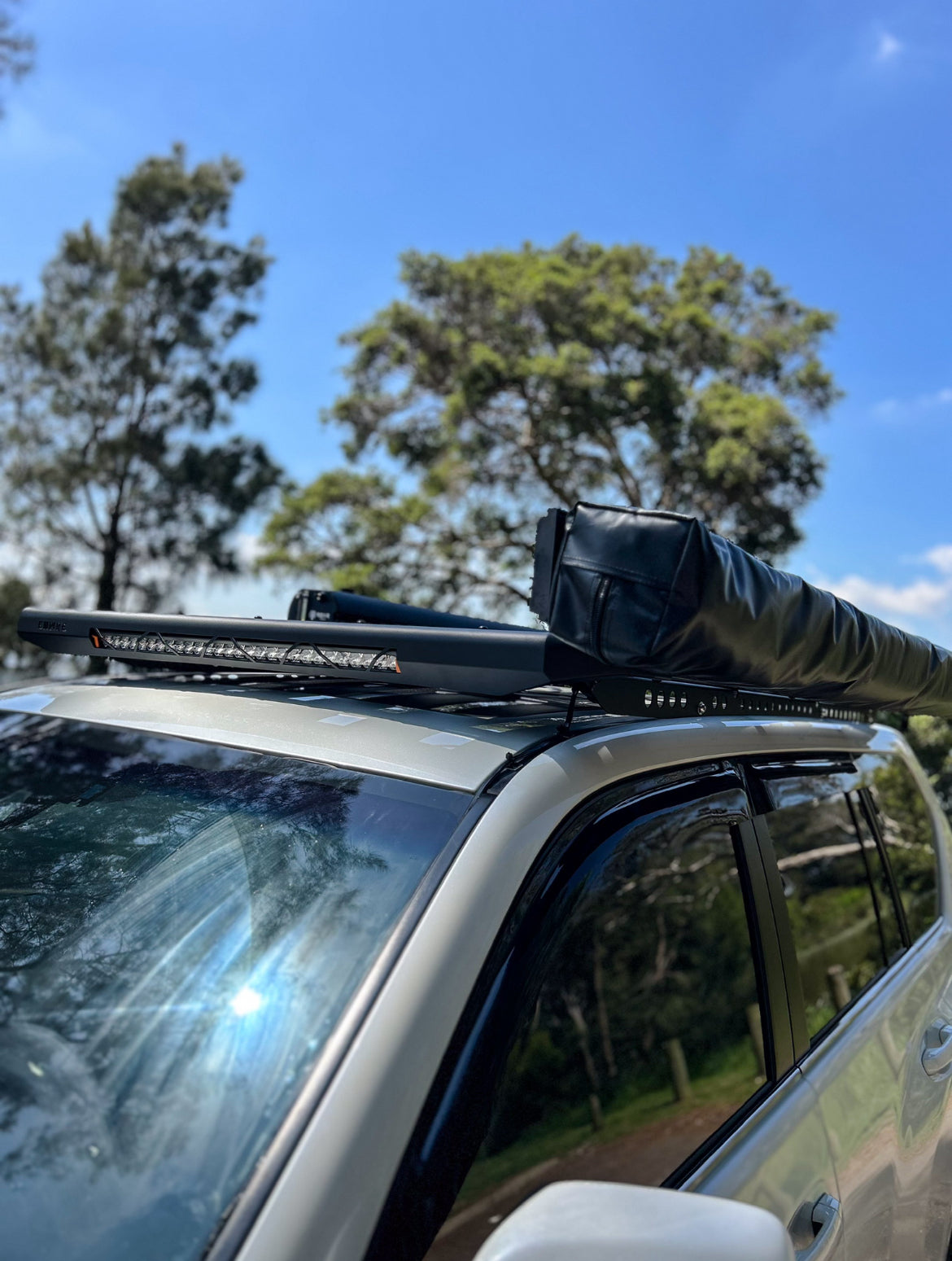 Roof Rack Platform EMP 2200x1425mm Aluminium In Built 28” LED Light Bar Suit Toyota Landcruiser 200 series 2008+