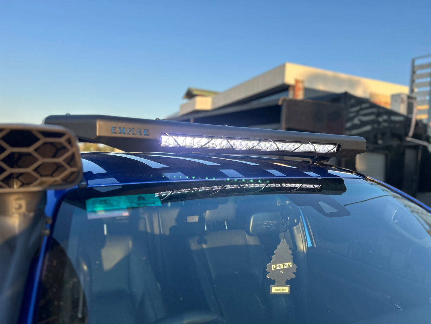 Roof Rack Platform EMP 1400x1250mm Aluminium In Built 28” LED Light Bar suit N80 Hilux 2015+
